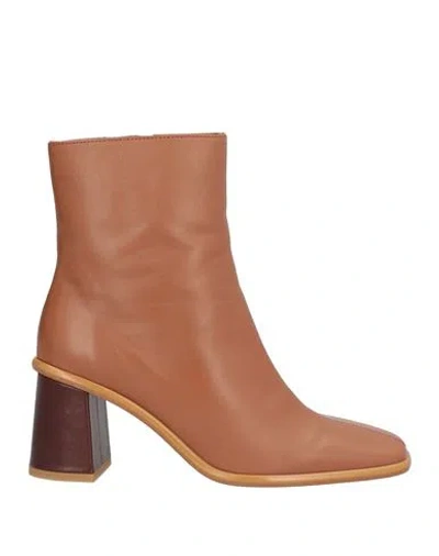 Alohas Woman Ankle Boots Tan Size 6 Soft Leather In Brown