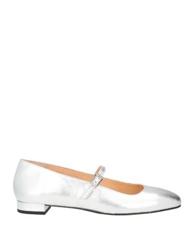 Alohas Woman Ballet Flats Silver Size 6 Leather