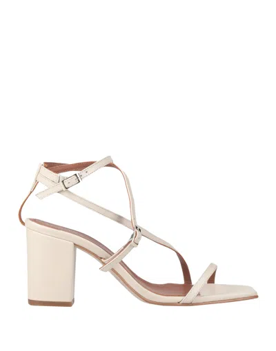 Alohas Sandals In White