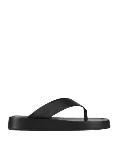 Alohas Toe Strap Sandals In Black