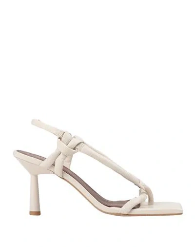 Alohas Woman Sandals Ivory Size 10 Soft Leather In White