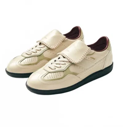 Alohas Women's Club Onix Sneakers In Cream In White