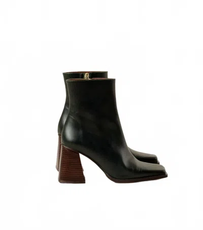 Alohas Women's South Leather Boots In Jade Green In Black