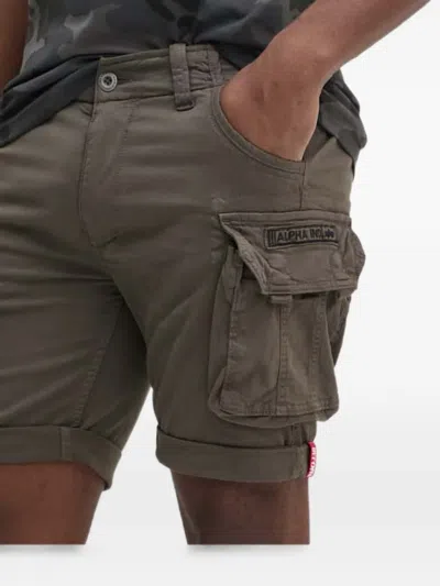 Alpha Industries 카고 쇼츠 In Green
