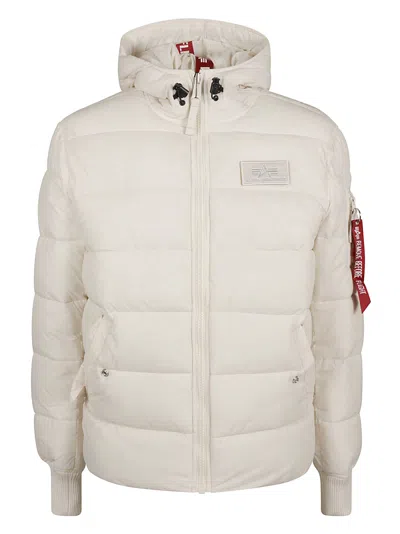 Alpha Industries Logo Patch Padded Jacket In Jet Stream White