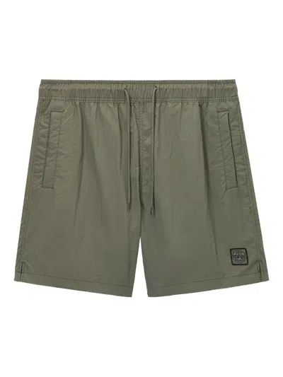 Alpha Industries Logo-patch Shorts In Green
