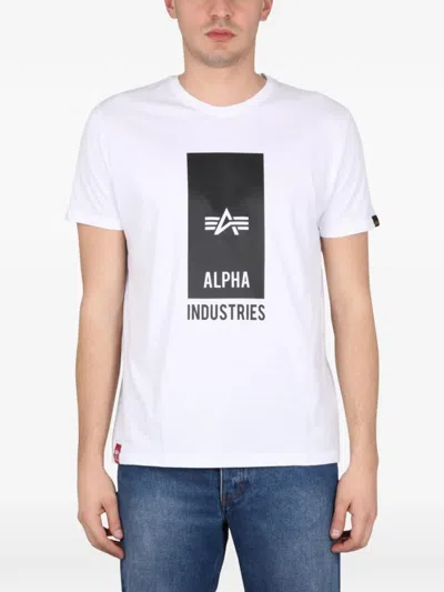 Alpha Industries Logo Graphic Short Sleeve Crew Neck T Shirt In White