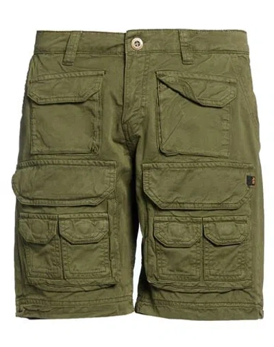 Alpha Industries Man Shorts & Bermuda Shorts Military Green Size 36 Cotton