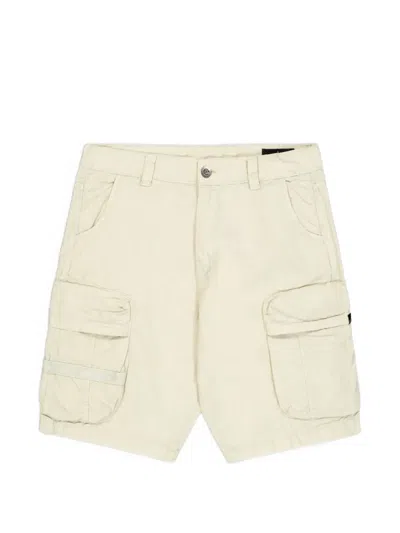 Alpha Industries Manoeuvre Cargo Shorts In Neutral