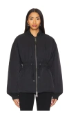 Alpha Industries Short Cinched Waist Jacket In 블랙