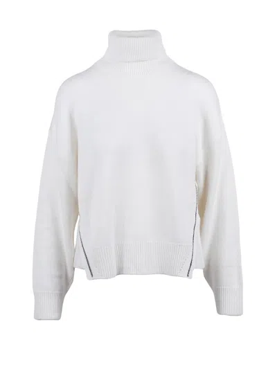 Alpha Studio Boxy White Turtleneck Sweater With Ribbed Detailing