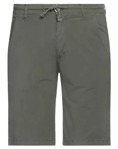 Alpha Studio Man Shorts & Bermuda Shorts Military Green Size 30 Cotton, Elastane