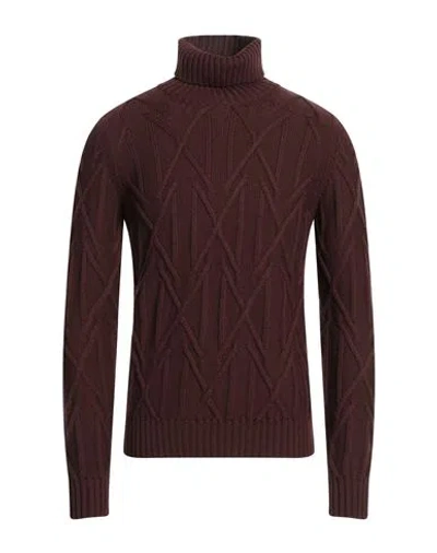 Alpha Studio Turtlenecks In Brown