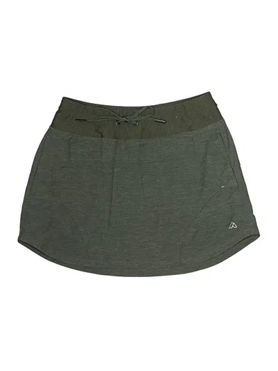 Pre-owned Alpine Design Active Skort In Green