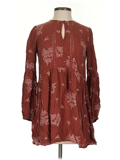 Pre-owned Altar'd State Casual Dress In Burgundy