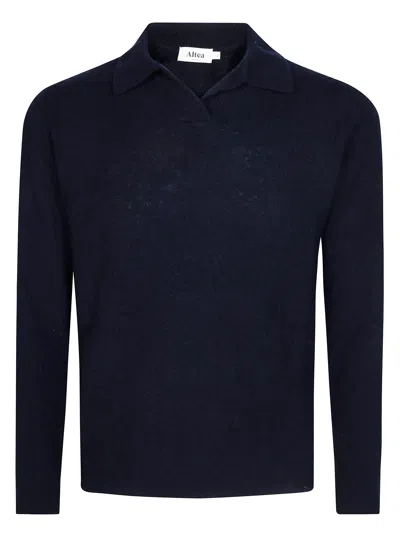 Altea Open-collar Sweater In Black