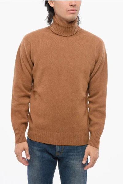 Altea Turtleneck Wool And Cashmere Sweater In Brown