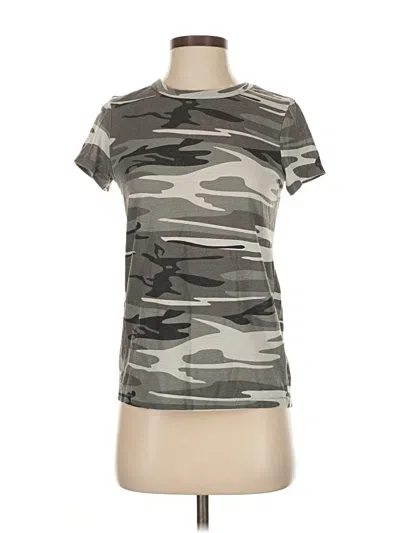 Pre-owned Alternative Active T-shirt In Gray