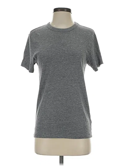 Pre-owned Alternative Active T-shirt In Gray
