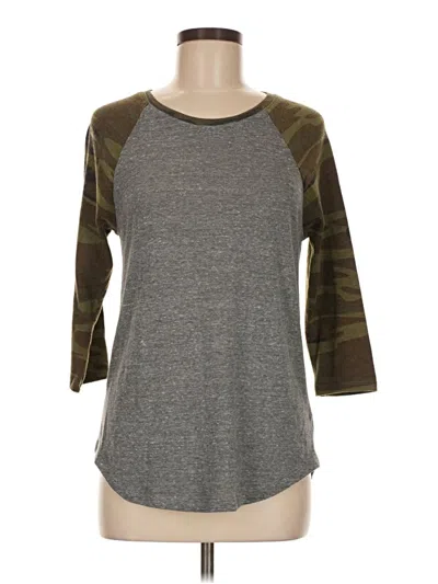 Pre-owned Alternative Earth 3/4 Sleeve T-shirt In Gray