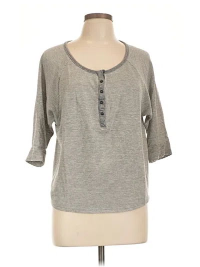 Pre-owned Alternative Earth 3/4 Sleeve T-shirt In Gray