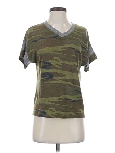 Pre-owned Alternative Earth Short Sleeve T-shirt In Green