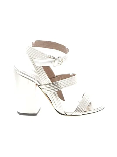 Pre-owned Alumnae Sandals In Gold