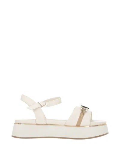 Alviero Martini 1° Classe Alviero Martini Flatform Sandals In White