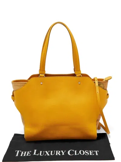 Pre-owned Alviero Martini 1° Classe Geo-print Tote Bag In Yellow