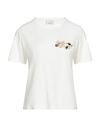 Alysi Chocolat Woman T-shirt White Size L Cotton