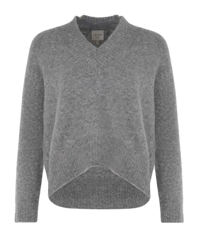 Alysi V-neck Long Sleeved Knitted Sweater In Gray