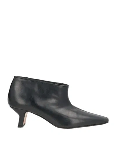 Alysi Woman Ankle Boots Black Size 7 Leather
