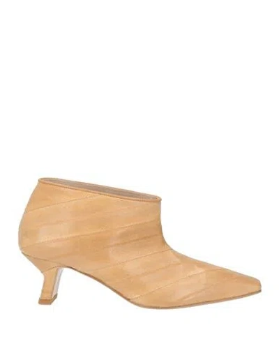 Alysi Woman Ankle Boots Sand Size 7 Leather In Orange