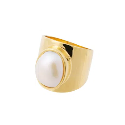 Amadeus Women's Venus White Pearl Gold Ring