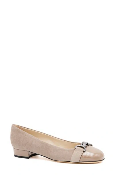 Amalfi By Rangoni Miele Cap Toe Pump In Gray