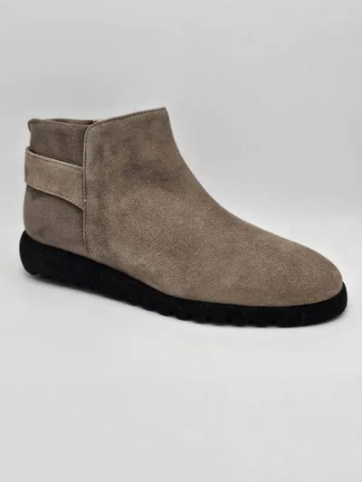 Amalfi By Rangoni Women's Edoardo Bootie In Oat In Brown