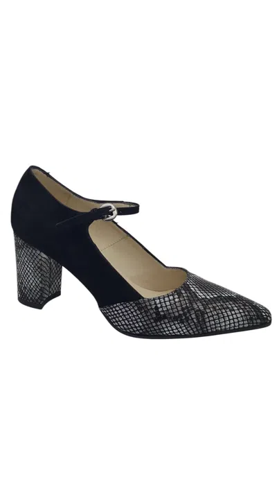 Amalfi By Rangoni Women's Idris Heeled Shoes In Black Snake