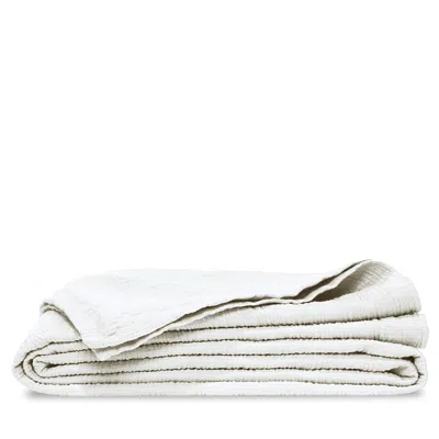 Amalia Home Collection Rumo Bedspread, King - Exclusive In White