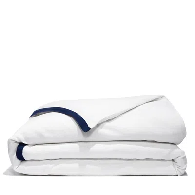 Amalia Home Collection Stonewashed Linen King Duvet Cover - Exclusive In White/navy