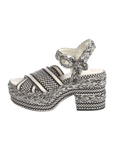 Pre-owned Amambaih Raffia Printed Sandals In White