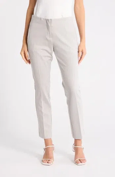 Amanda & Chelsea Hollywood Ankle Pants In Neutral