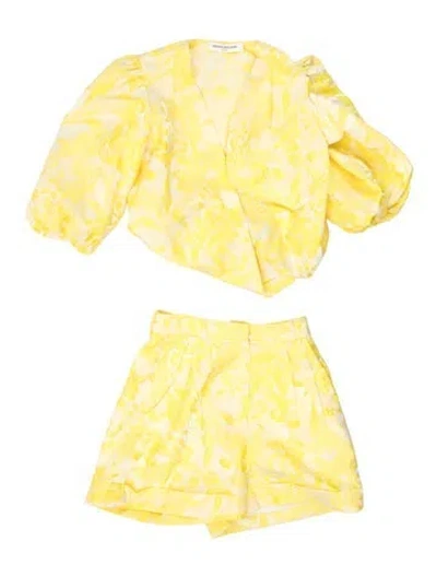 Pre-owned Amanda Uprichard Floral Print Ruffle Embellishment Short Set In Yellow