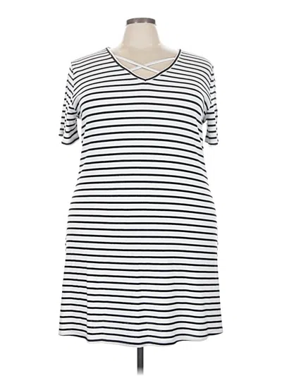 Pre-owned Amaryllis Casual Dress In White