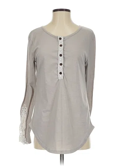 Pre-owned Amaryllis Long Sleeve Henley Shirt In Gray