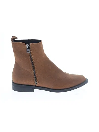 Pre-owned Amazon Essentials Ankle Boots In Brown
