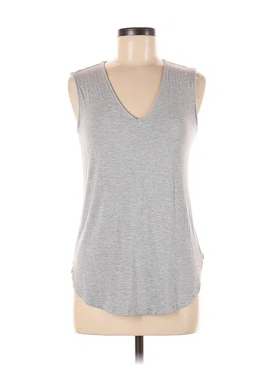 Pre-owned Amazon Essentials Sleeveless T-shirt In Gray