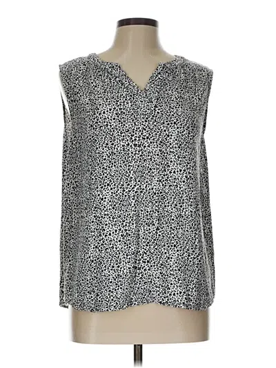 Pre-owned Amazon Essentials Sleeveless T-shirt In Silver