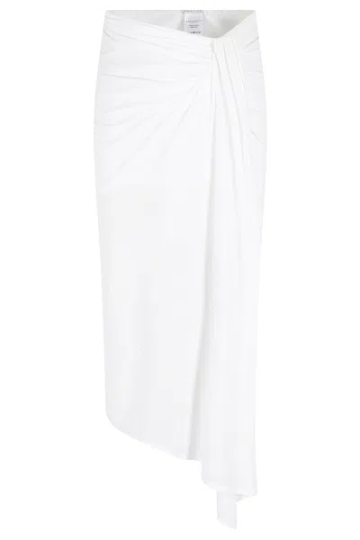 Amazuìn Emma In White