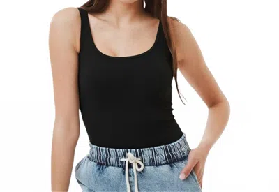 Ambar Square Neck Slim Fit Tank Top In Black