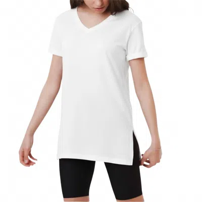 Ambar V-neck Plain Short Sleeve T-shirt In White